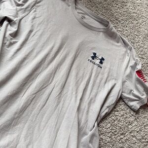 Under Armour Gray Short Sleeve Tee